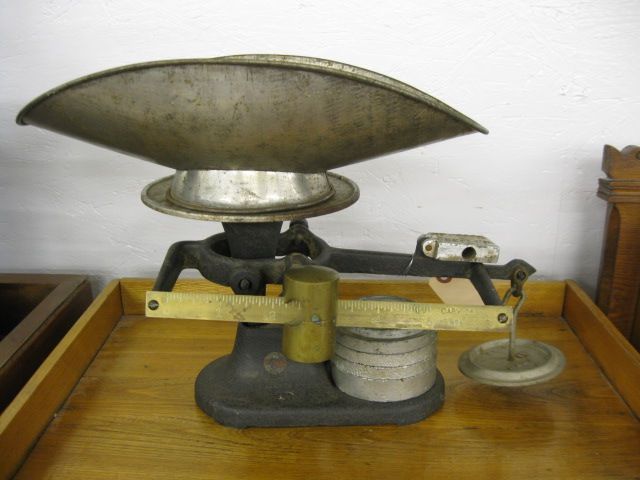 Antique Scales good up to 25 pounds