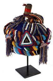 ANTIQUE SHANGO BEADED CROWN, Y