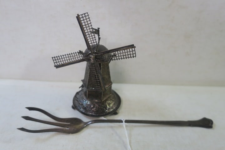 ANTIQUE STERLING LETTUCE FORK AND