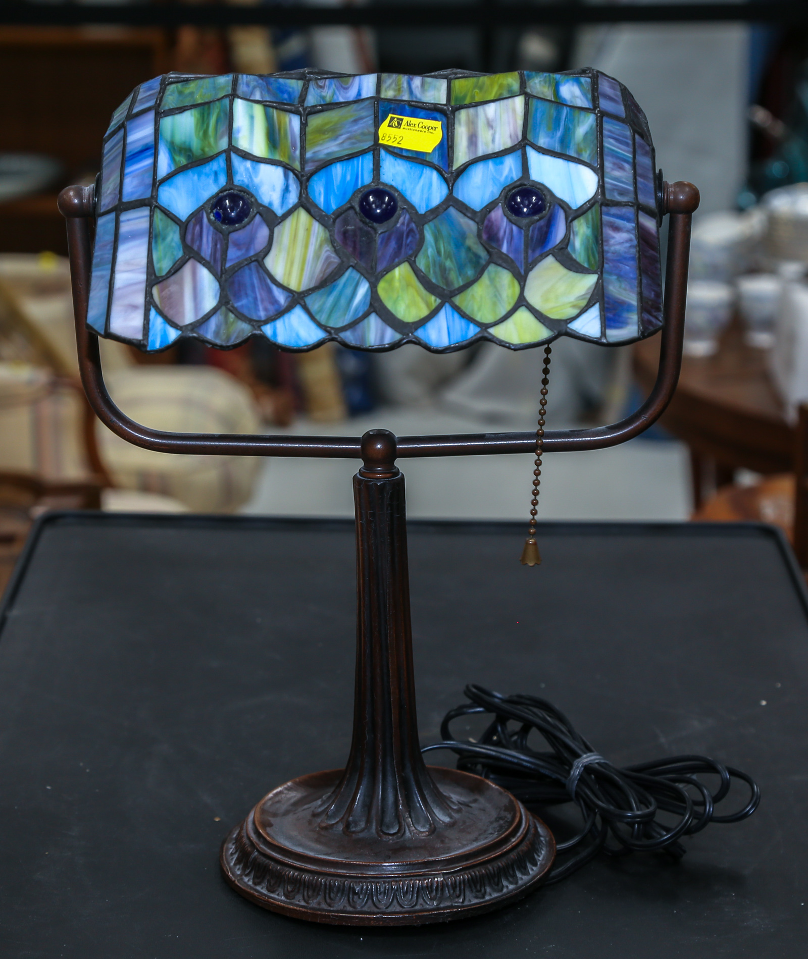 ANTIQUE STYLE BANKER'S DESK LAMP