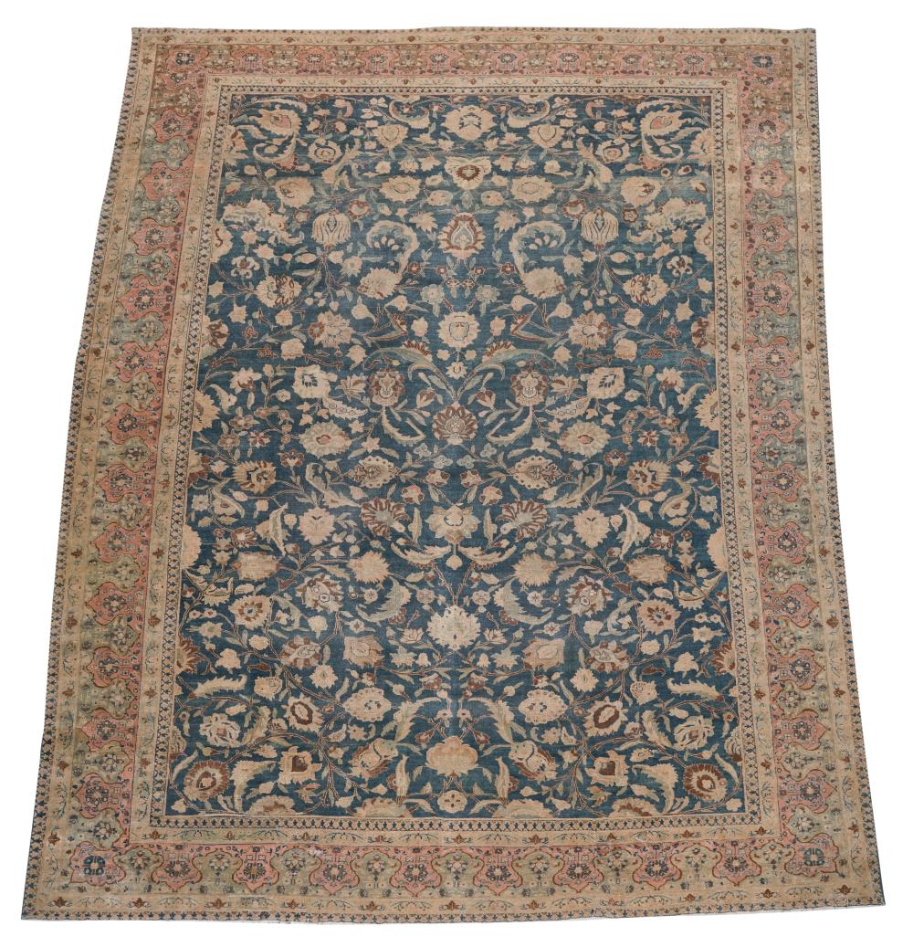 ANTIQUE TABRIZ CARPETAntique Tabriz