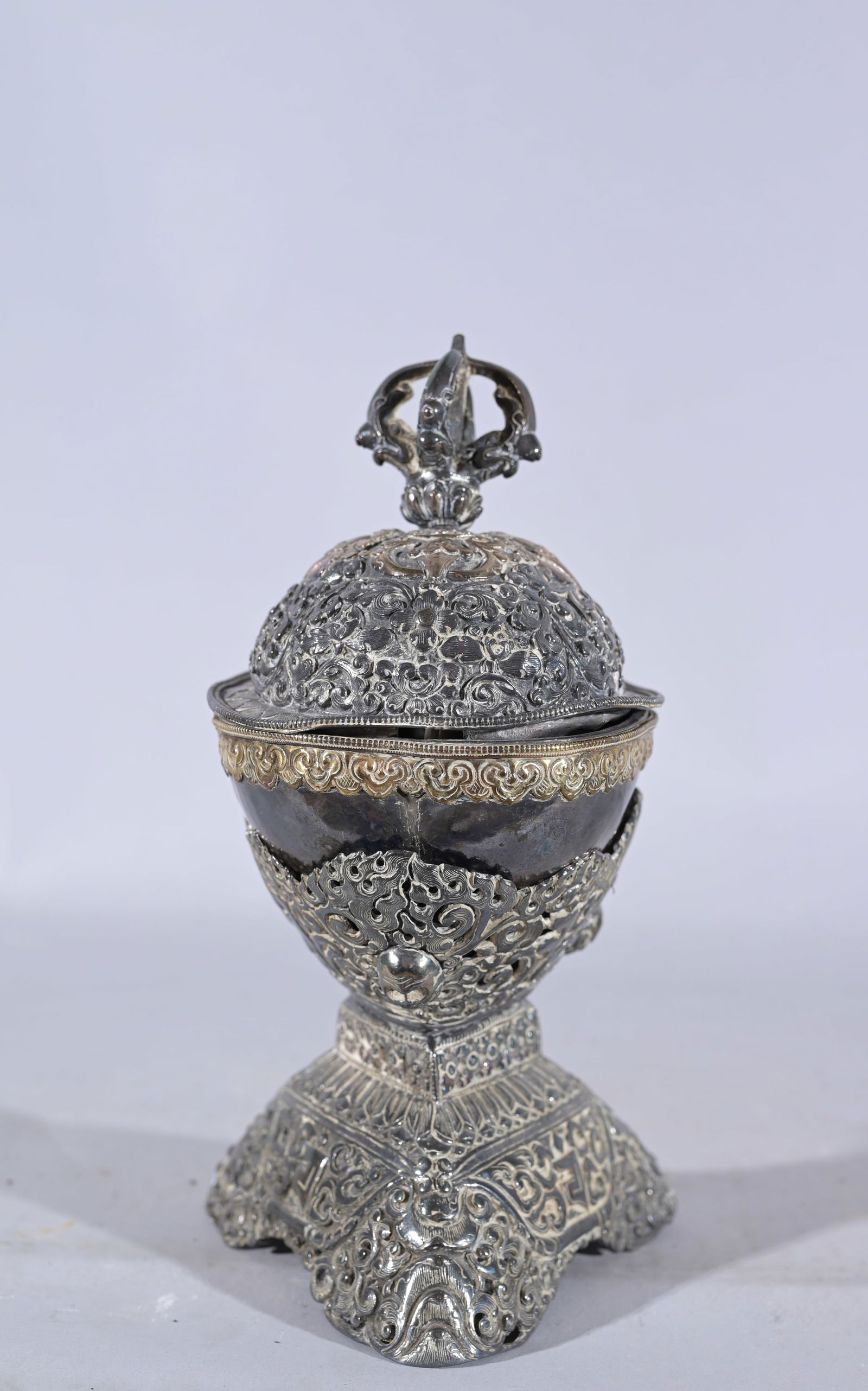 ANTIQUE TIBETAN KAPALAAntique
