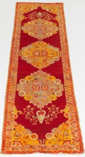 ANTIQUE USHAK CARPET, CA. 1920