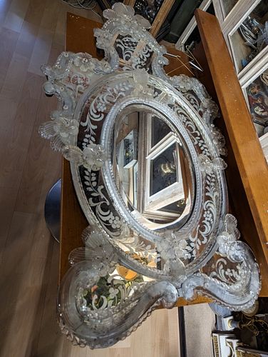 ANTIQUE VENETIAN MURANO