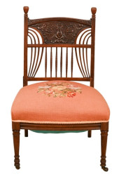 ANTIQUE VICTORIAN CARVED NEEDL