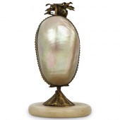 ANTIQUE VICTORIAN SHELL CASKET