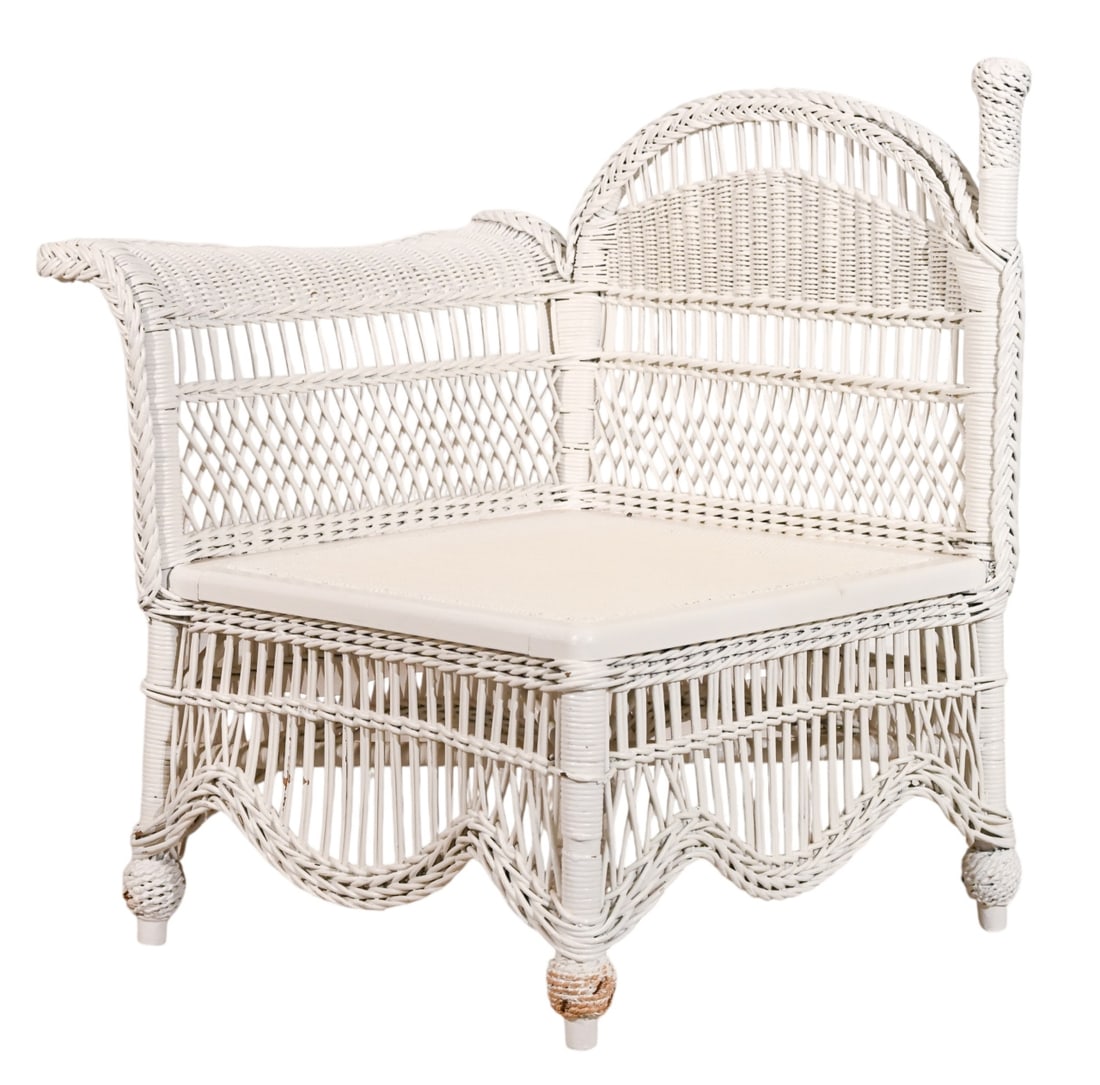 ANTIQUE VICTORIAN WICKER CORNER