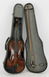 ANTIQUE VIOLIN BEARING GAGLIAN