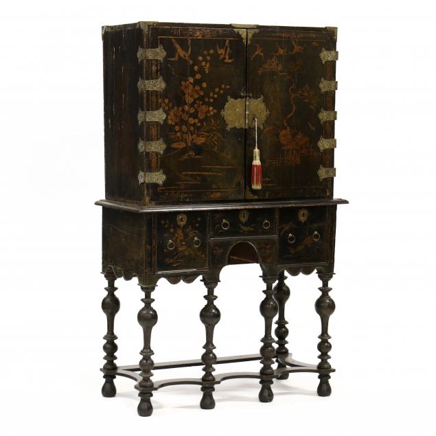 ANTIQUE WILLIAM AND MARY STYLE