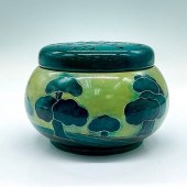 ANTIQUE WILLIAM MOORCROFT POTT
