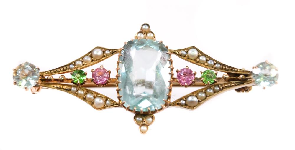 ANTIQUE YG PIN W/ AQUAMARINE,