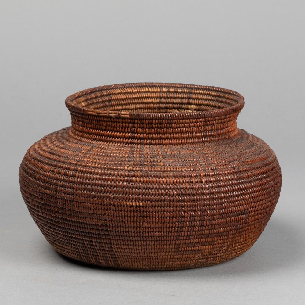 APACHE, BASKET, CA. 1900Apache, 