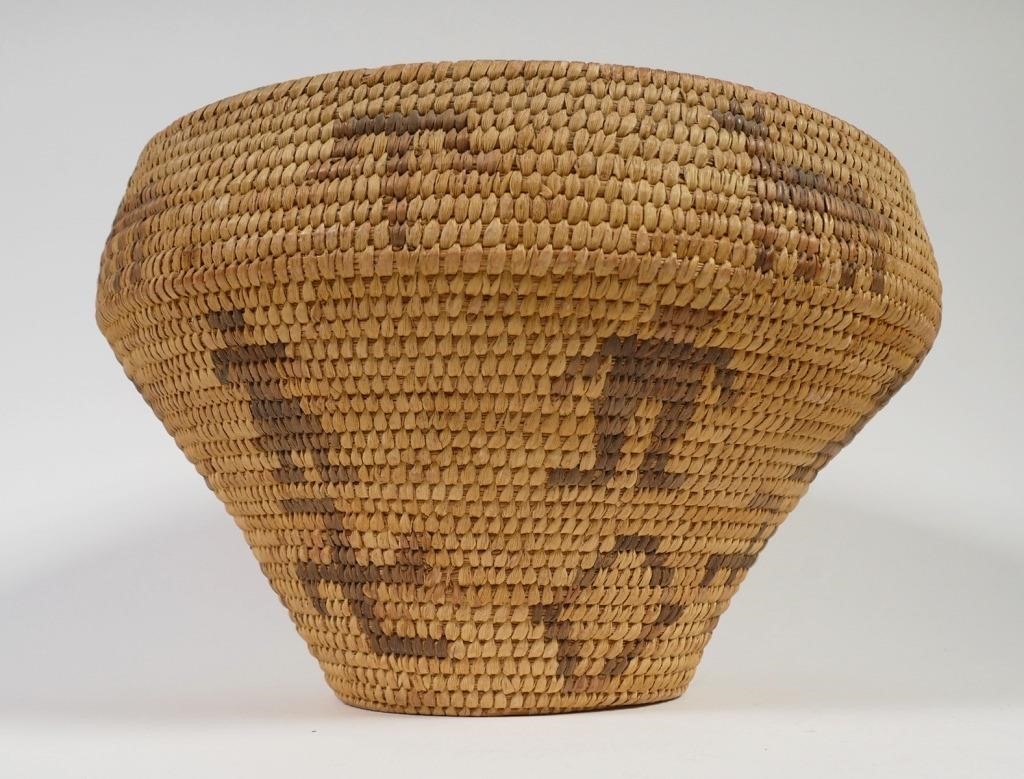 APACHE BASKET, PICTORIAL VINTAGE