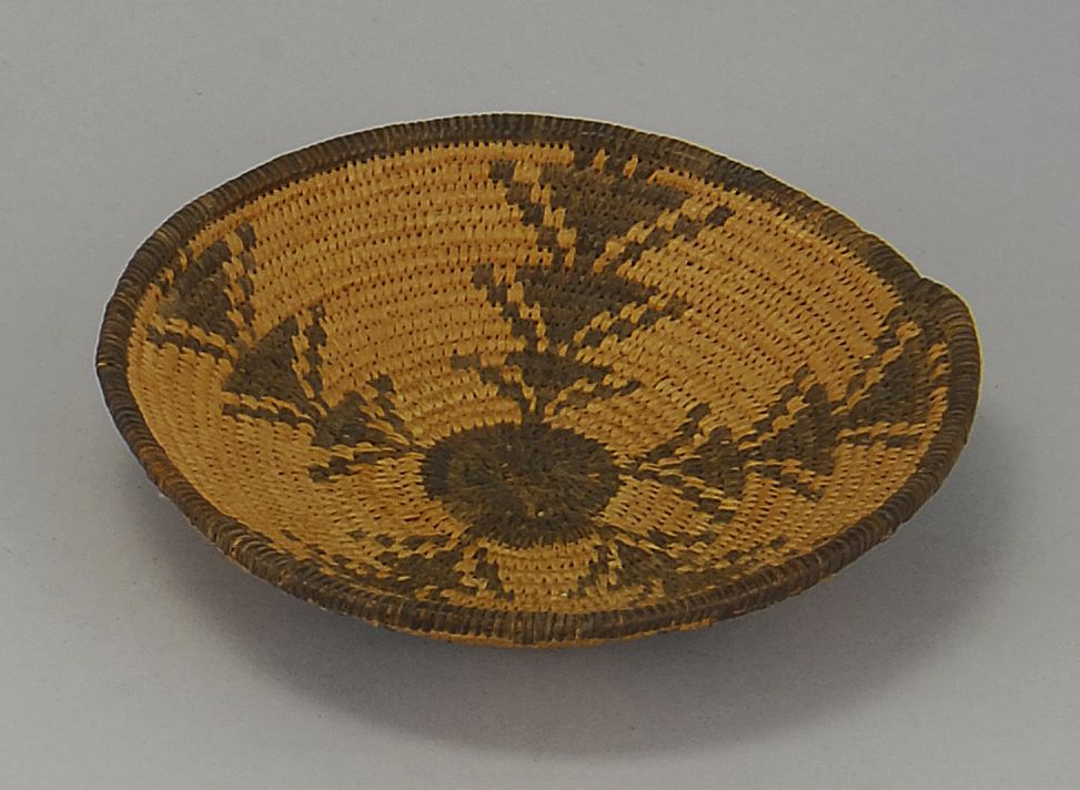 APACHE BASKETMid-20th CenturyIn