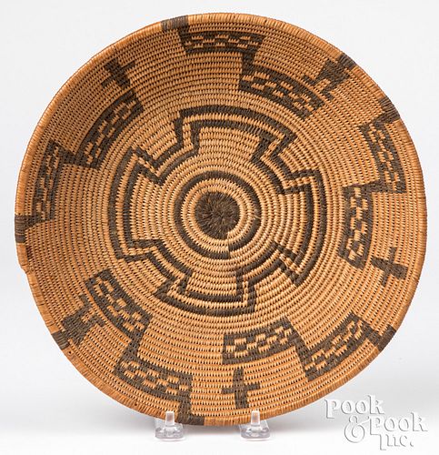 APACHE INDIAN TRAY BASKETApache