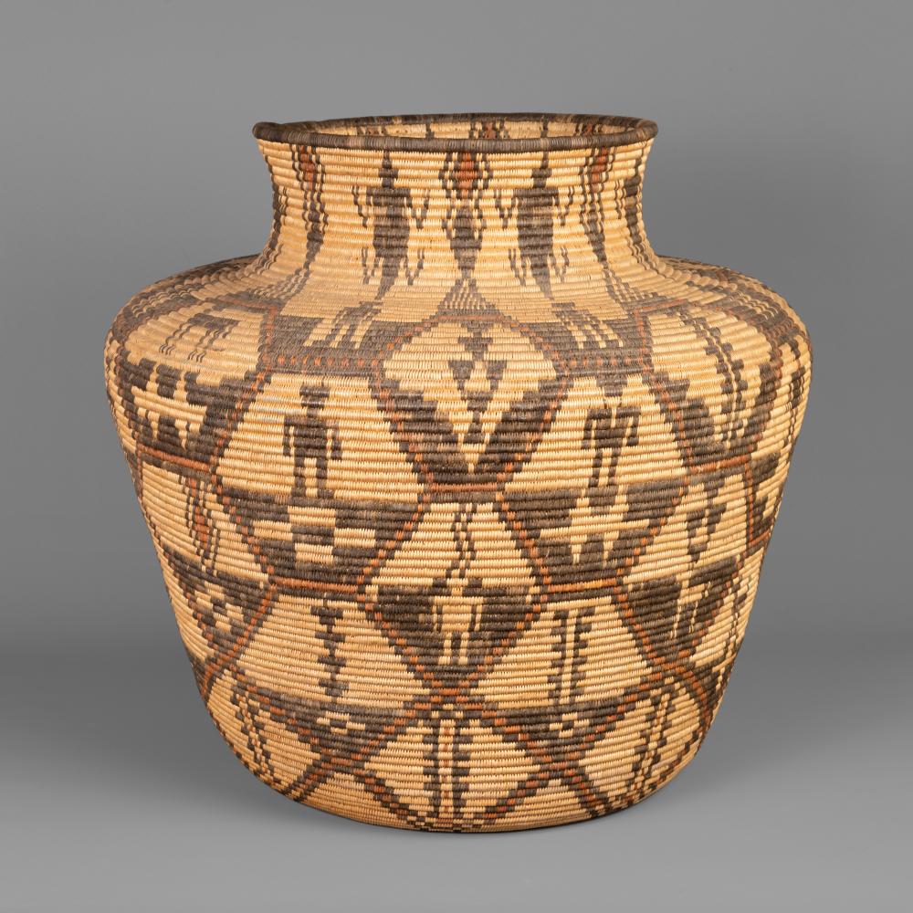 APACHE, POLYCHROME OLLA, CA. 1910 -