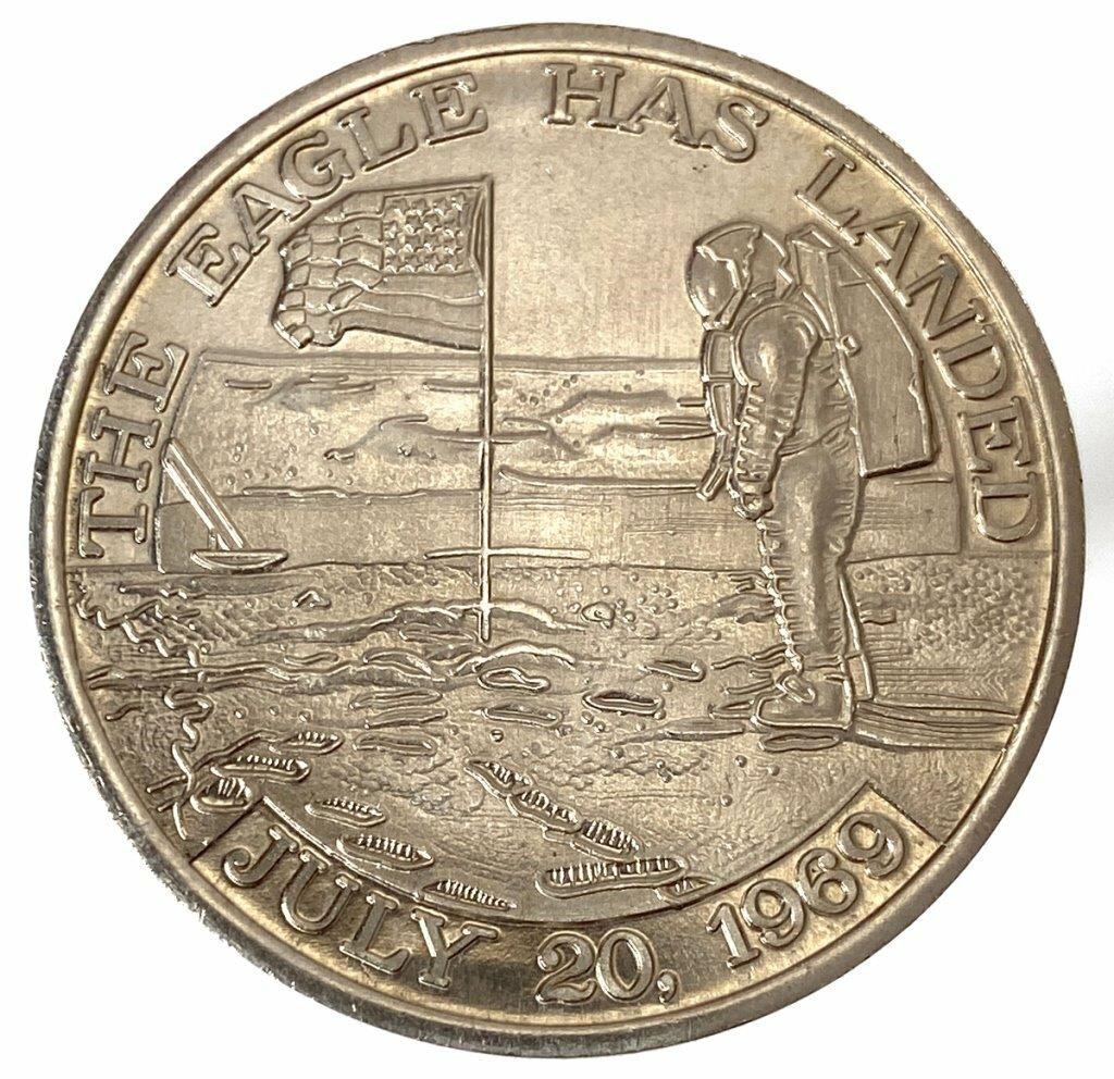 APOLLO 11 COIN SPACE FLOWN