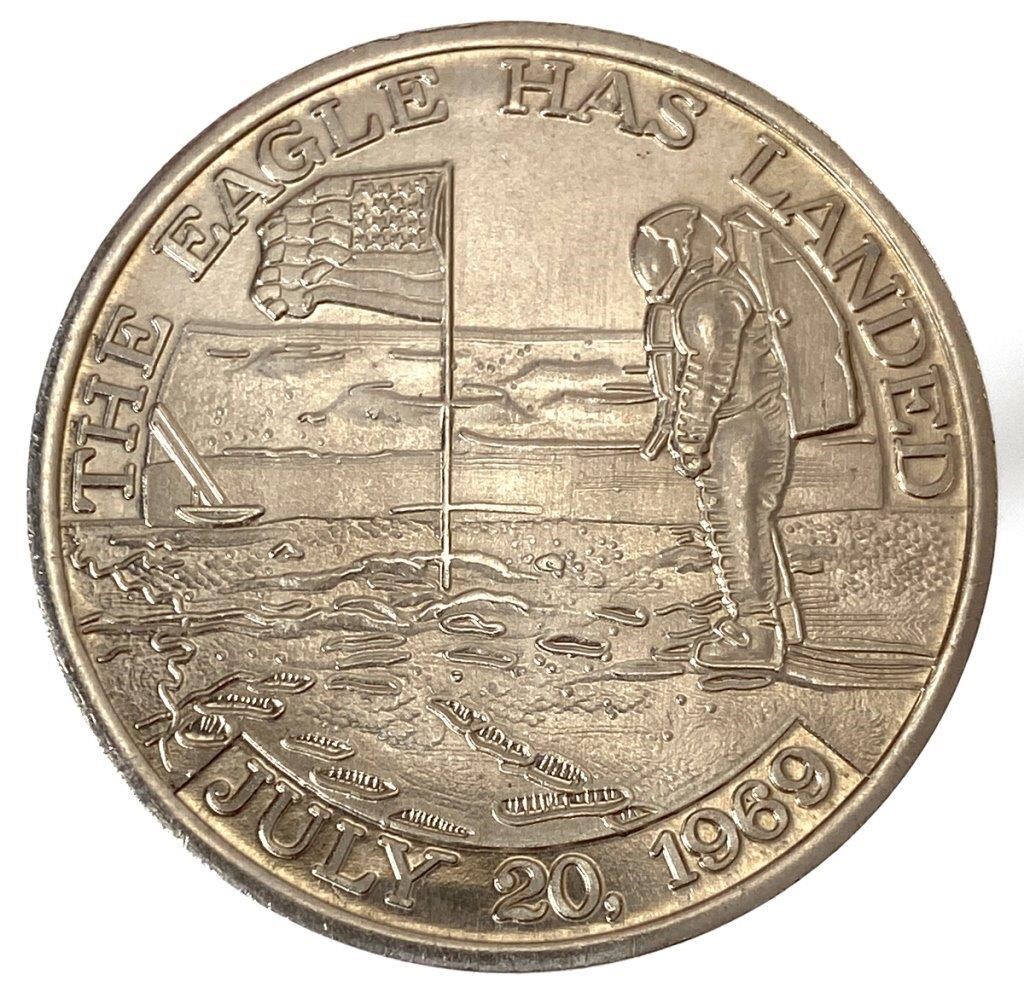 APOLLO 11 COIN SPACE FLOWNFlight