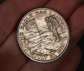 APOLLO 11 COIN SPACE FLOWNFlig