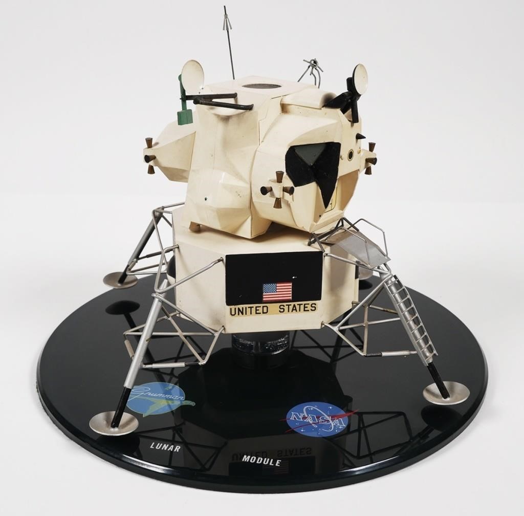 APOLLO LUNAR MODULE GRUMMAN