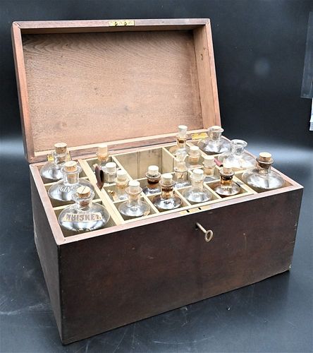 APOTHECARY BOX, HAVING LIFT TOP