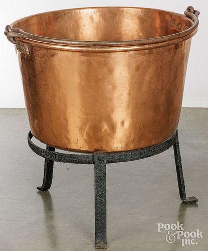 APPLE BUTTER KETTLE AND