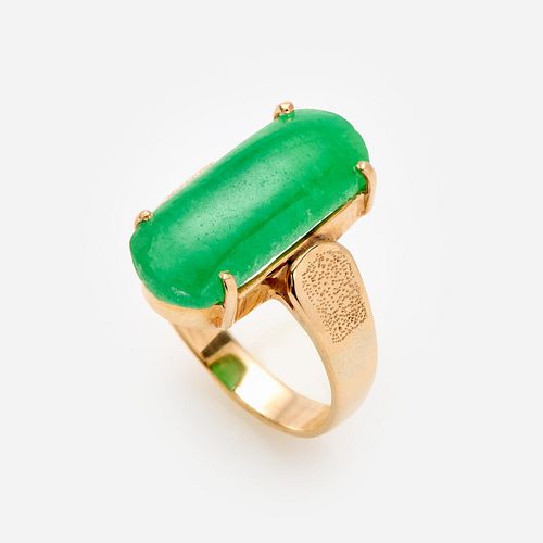 APPLE GREEN JADEITE JADE VERTICAL