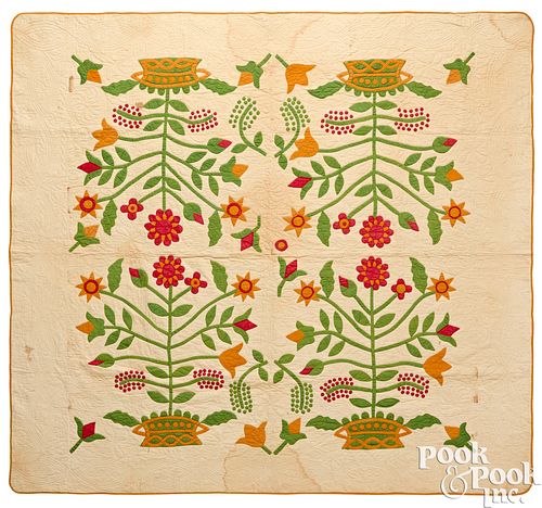 APPLIQUé POTTED FLOWER QUILT,