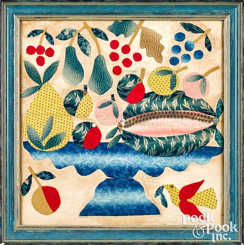APPLIQUé QUILT PANEL OF A COMPOTE