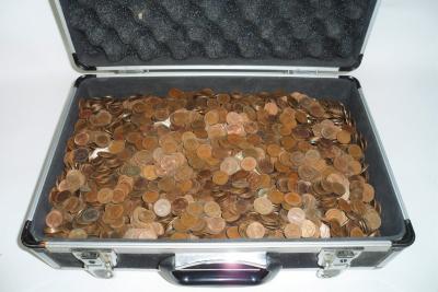 Approximately 14kg of farthings