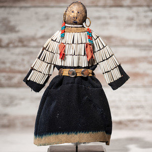 Apsáalooke (Crow) Beaded Buffalo