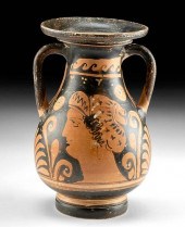 APULIAN RED-FIGURE PELIKE, GRO