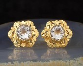 AQUAMARINE AND EIGHTEEN KARAT