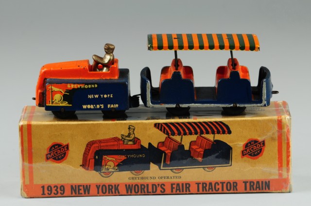 ARCADE BOXED TRACTOR TRAIN Cast