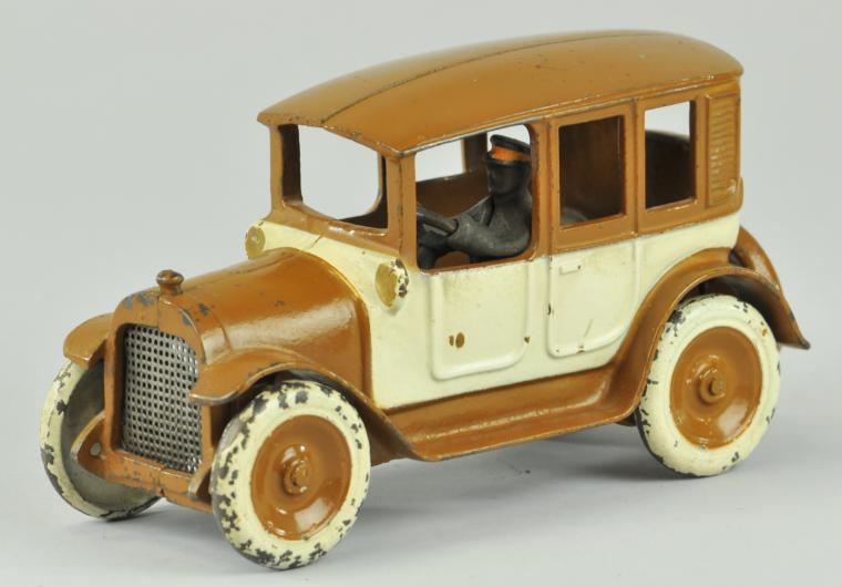 ARCADE ''BROWN & WHITE'' CAB c.