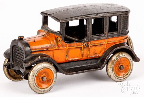ARCADE CAST IRON YELLOW CAB