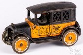 ARCADE CAST IRON YELLOW CAB TA
