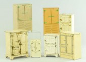 ARCADE ICE BOXES Cast iron var