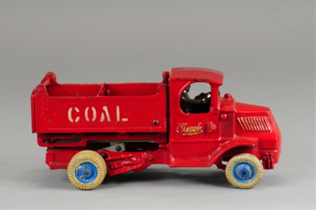 ARCADE MACK COAL TRUCK Cast iron