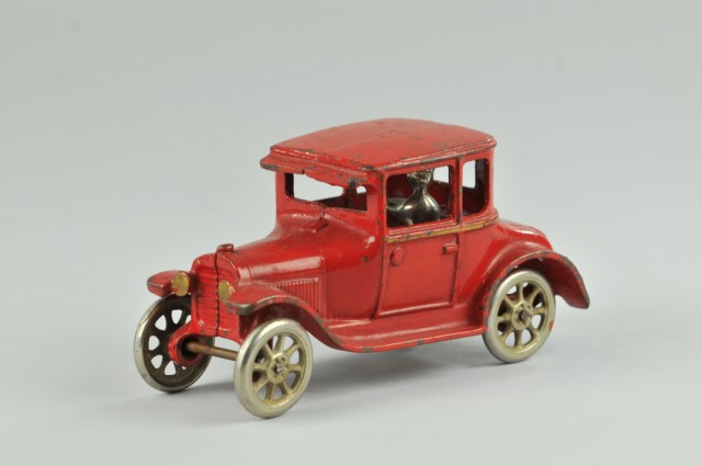 ARCADE MODEL '' A'' COUPE Cast iron