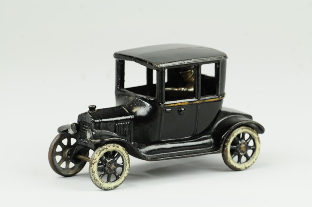 ARCADE MODEL 'T' FORD COUPE C. 1926