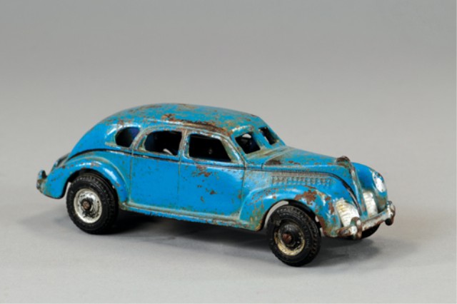 ARCADE SEDAN WITH DRIVER AND