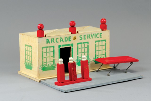 ARCADE WOOD SERVICE STATION Painted