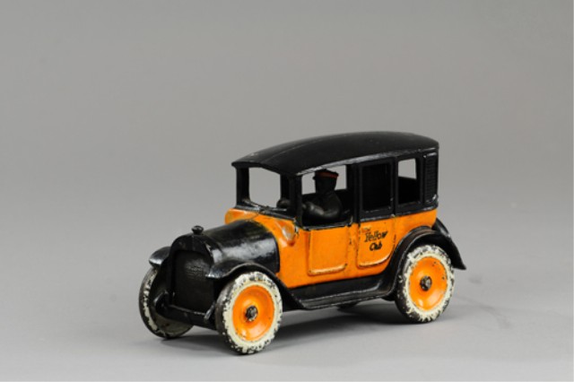 ARCADE YELLOW CAB Cast iron
