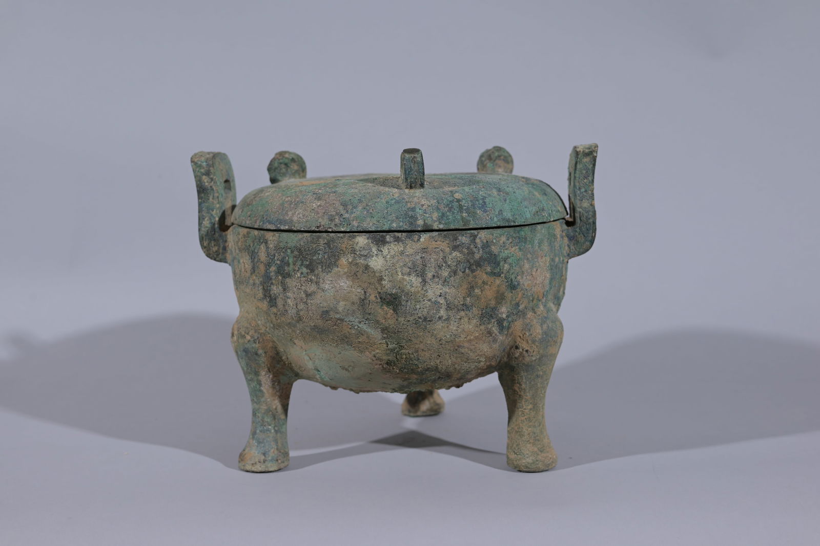 ARCHAIC CHINESE BRONZE RITUAL