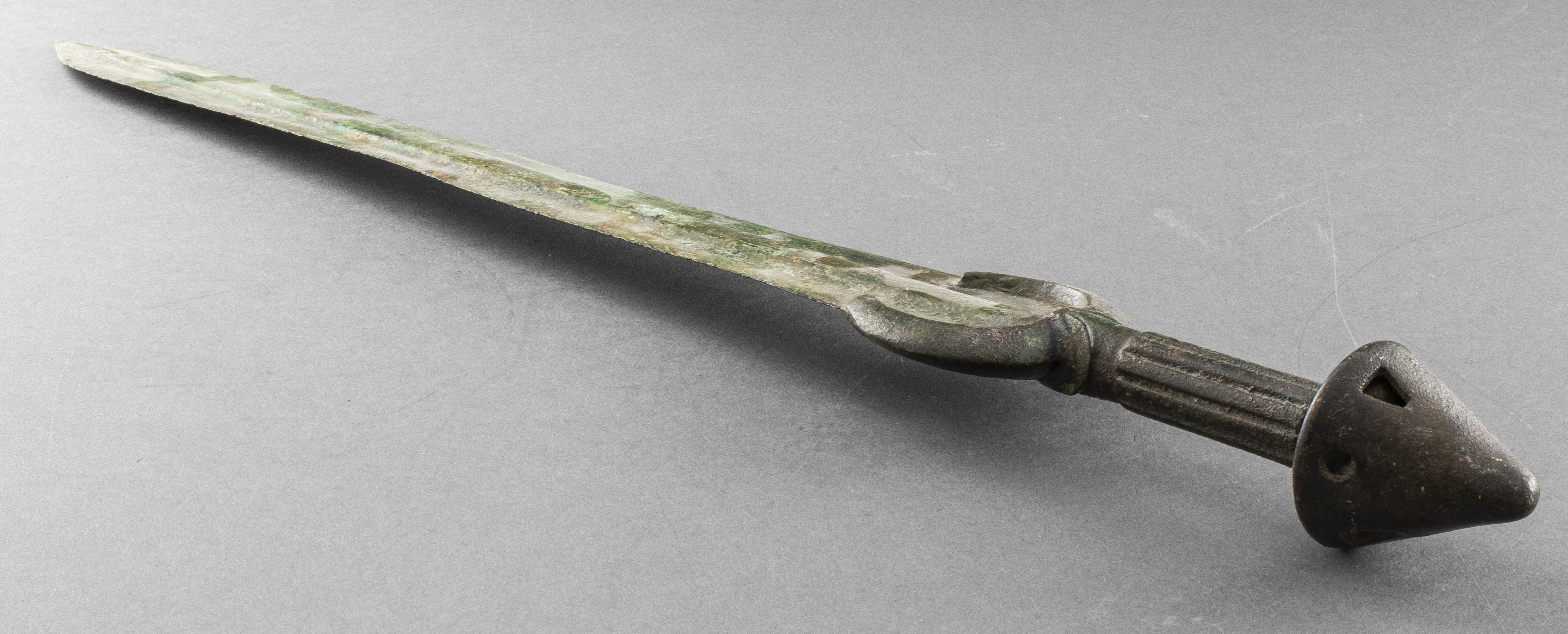 ARCHAIC PERSIAN BRONZE DAGGER
