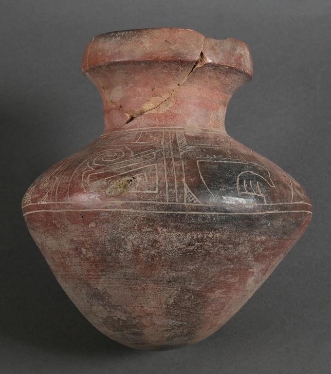 ARCHAIC POTTERY VESSEL