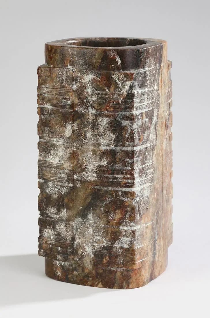 ARCHAISTIC CHINESE JADE CONG,
