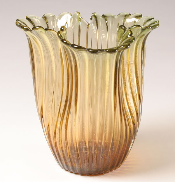 Archimede Seguso ribbed vase. Lobed