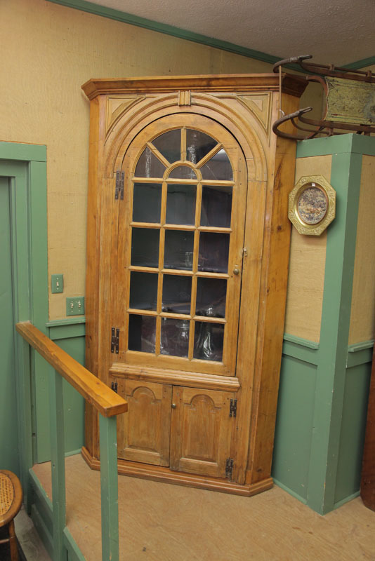 ARCHITECTUAL CORNER CUPBOARD.